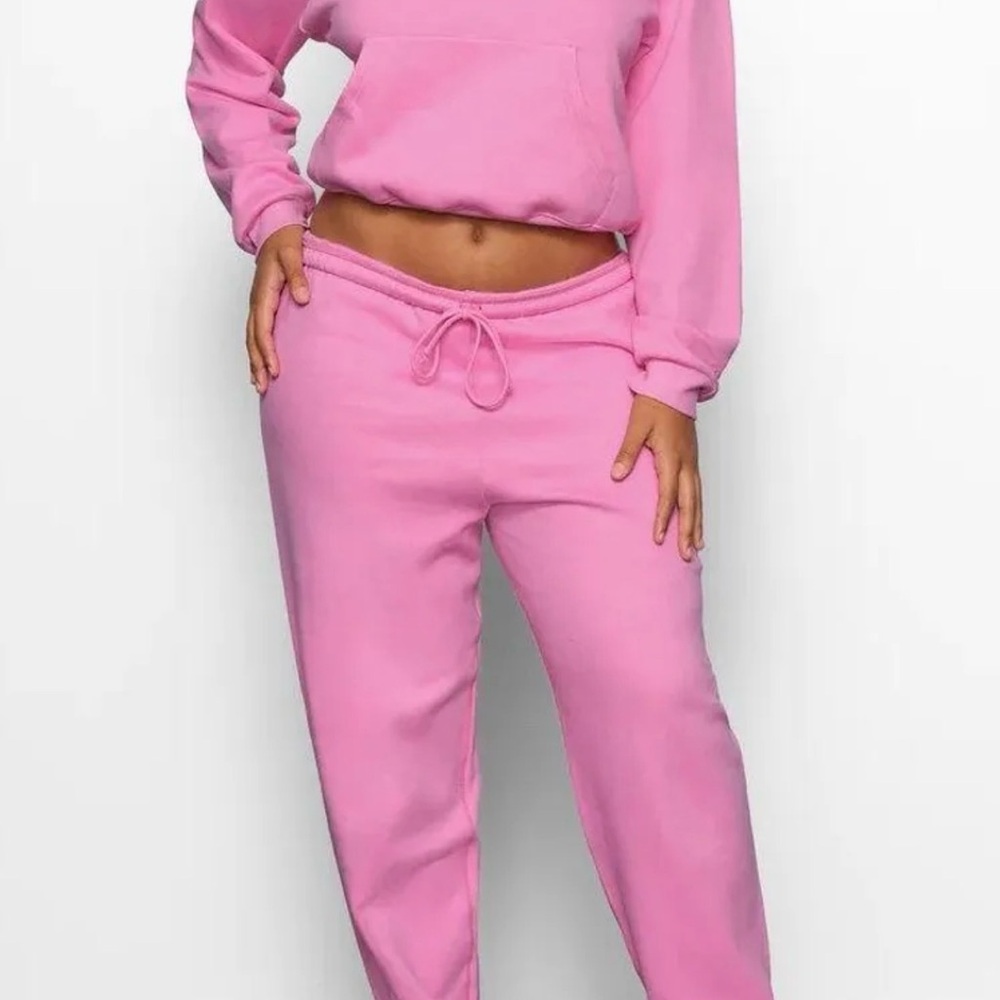 Skims Bubble Gum Pink Classic Fleece Jogger Pants